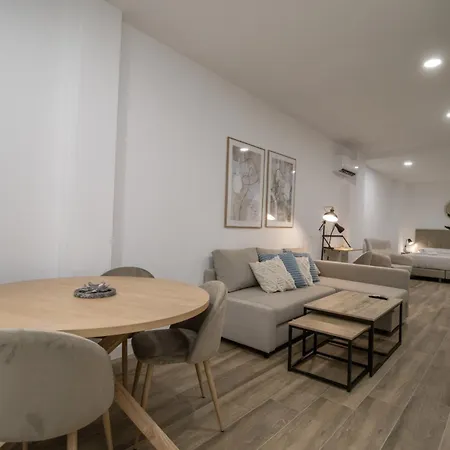 Apartamento Beautiful Loft Next To The Turia River Gardens Valência